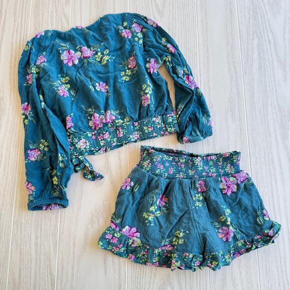 Justice Girls XS 2-Piece Teal Surplice Smocked Top & Shorts Set - Picture 2 of 4